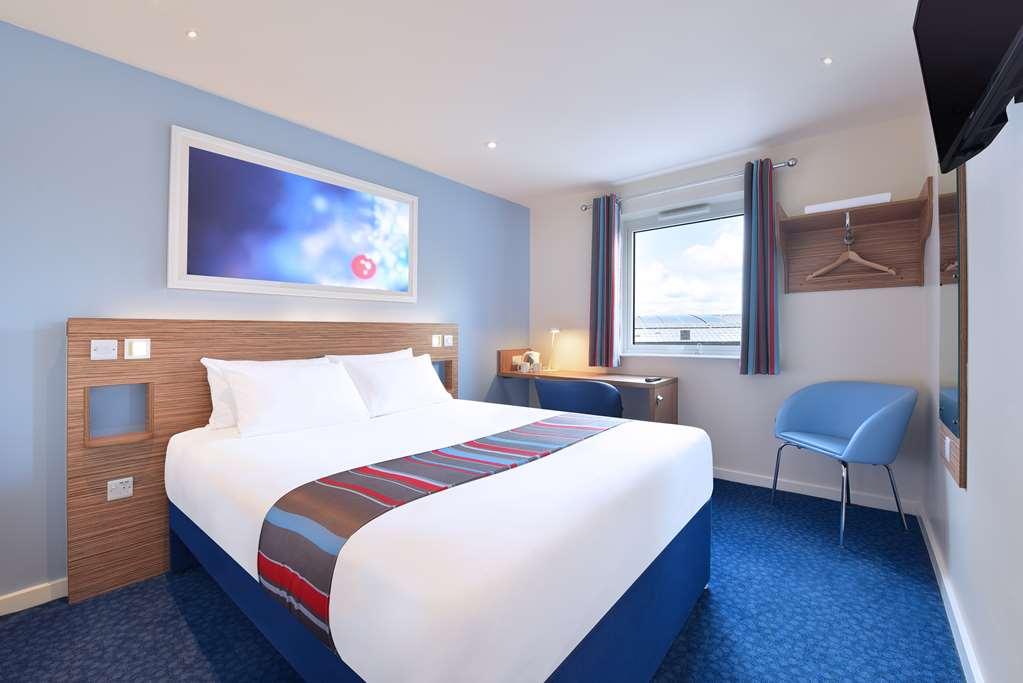 Travelodge Guildford Room photo